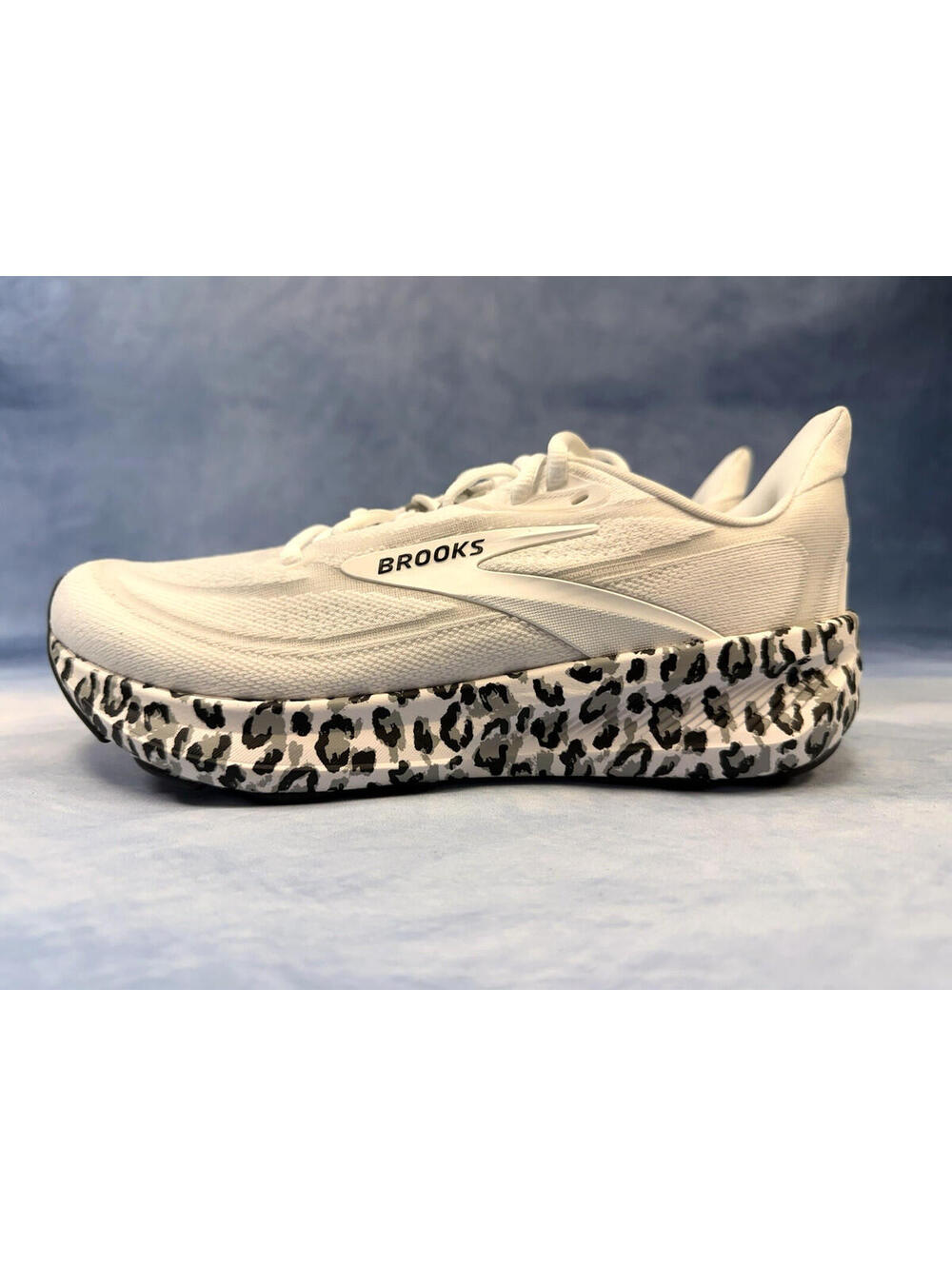 Brooks Revel 9 Black White Gray Leopard Print Low Top Women's Sneakers Size 9 - Picture 5 of 15